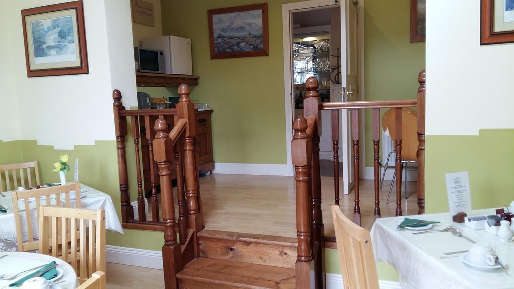 Abacus Guesthouse Голуэй Экстерьер фото