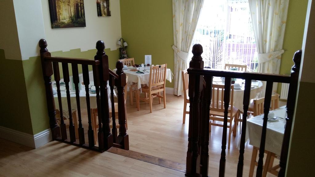 Abacus Guesthouse Голуэй Экстерьер фото