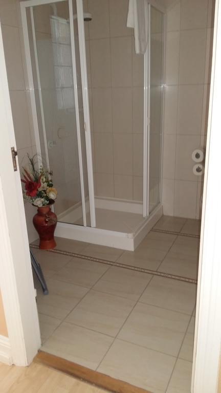 Abacus Guesthouse Голуэй Экстерьер фото