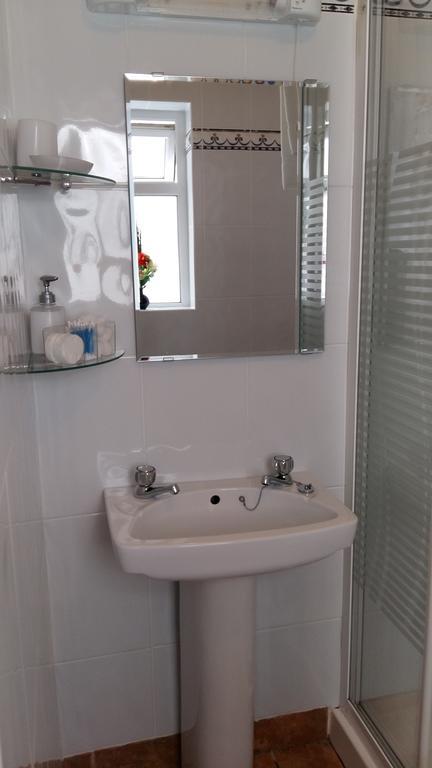 Abacus Guesthouse Голуэй Экстерьер фото